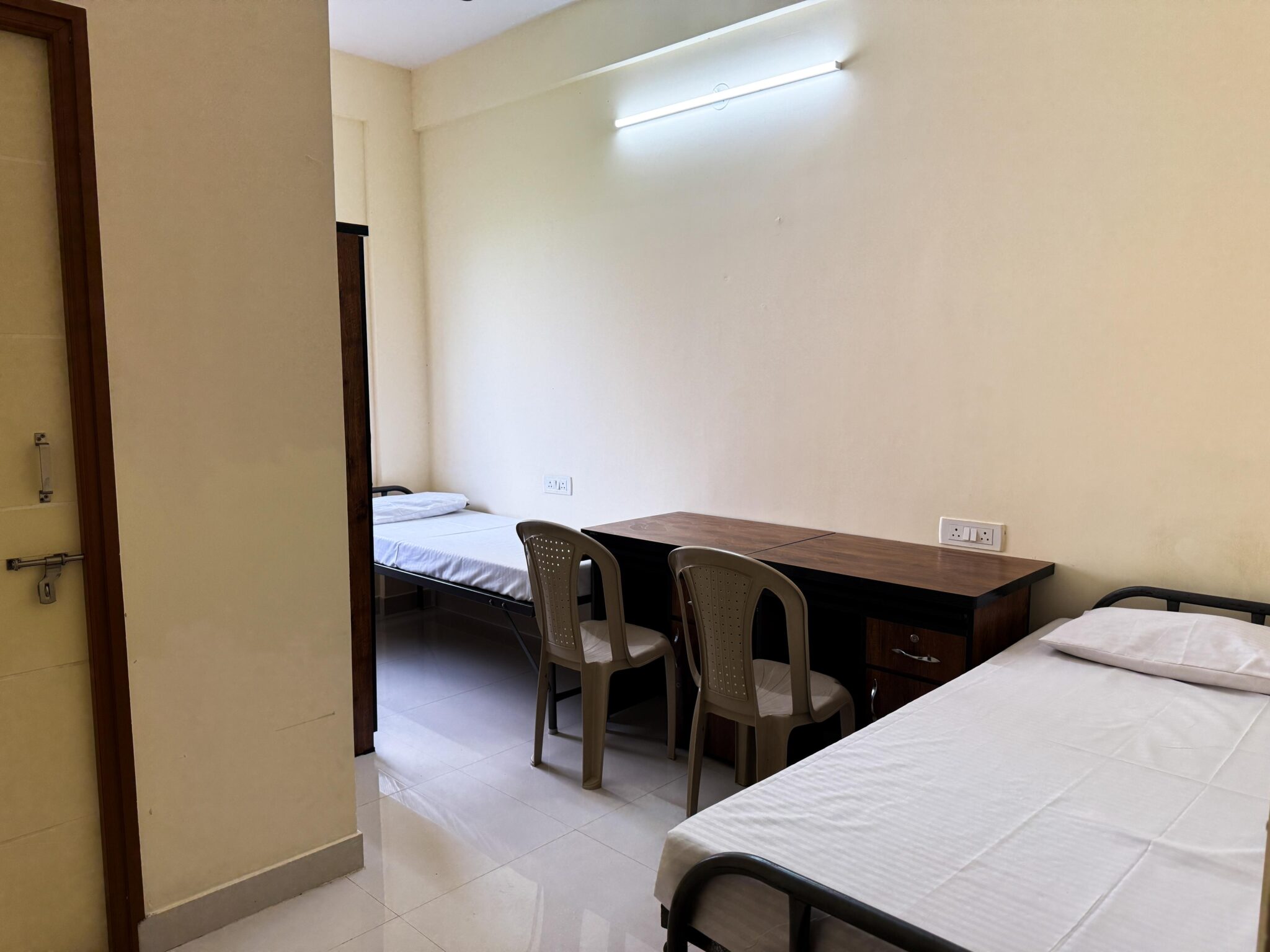 Girls PG Near Acharya Institute of technology