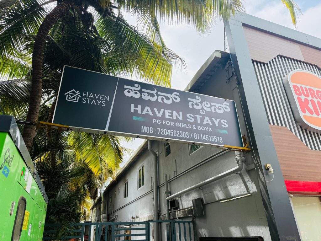 Girls PG near Sapthagiri College