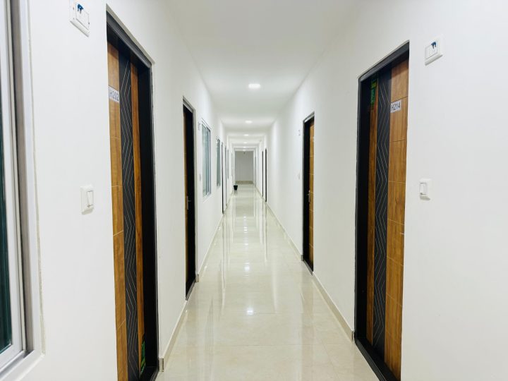 Girls PG near Sapthagiri College